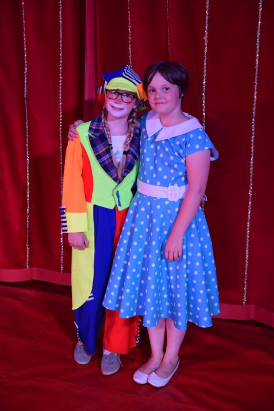 assets/theme/content/images/startseite/Zirkus/Jessi und Tina.JPG